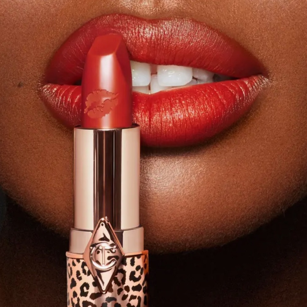 CHARLOTTE TILBURY Hot Lips 2 Lipstick-Red Hot Susan